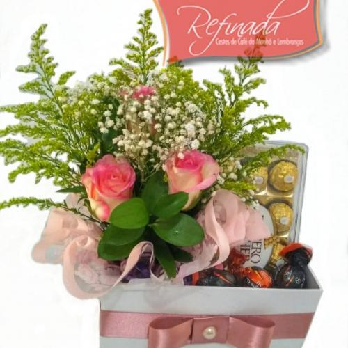 Caixa Rosas e Chocolate R$ 239,00